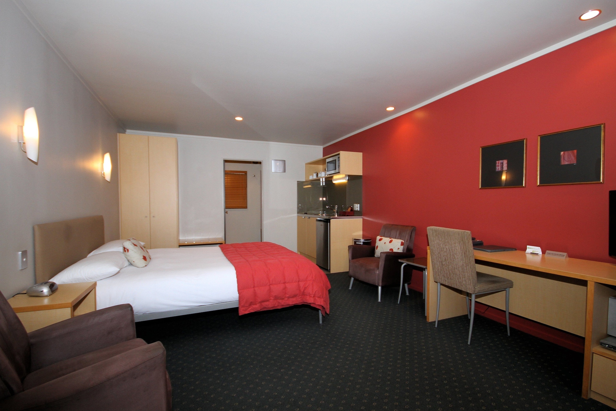 3 Bedrooms, Spa, Apartment, 2 Queen and Twin Beds, 2 Sofa, with Pool