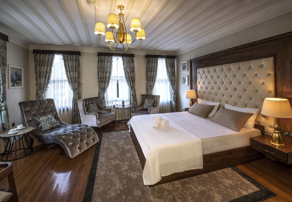 Mezzo Hotel 24/56