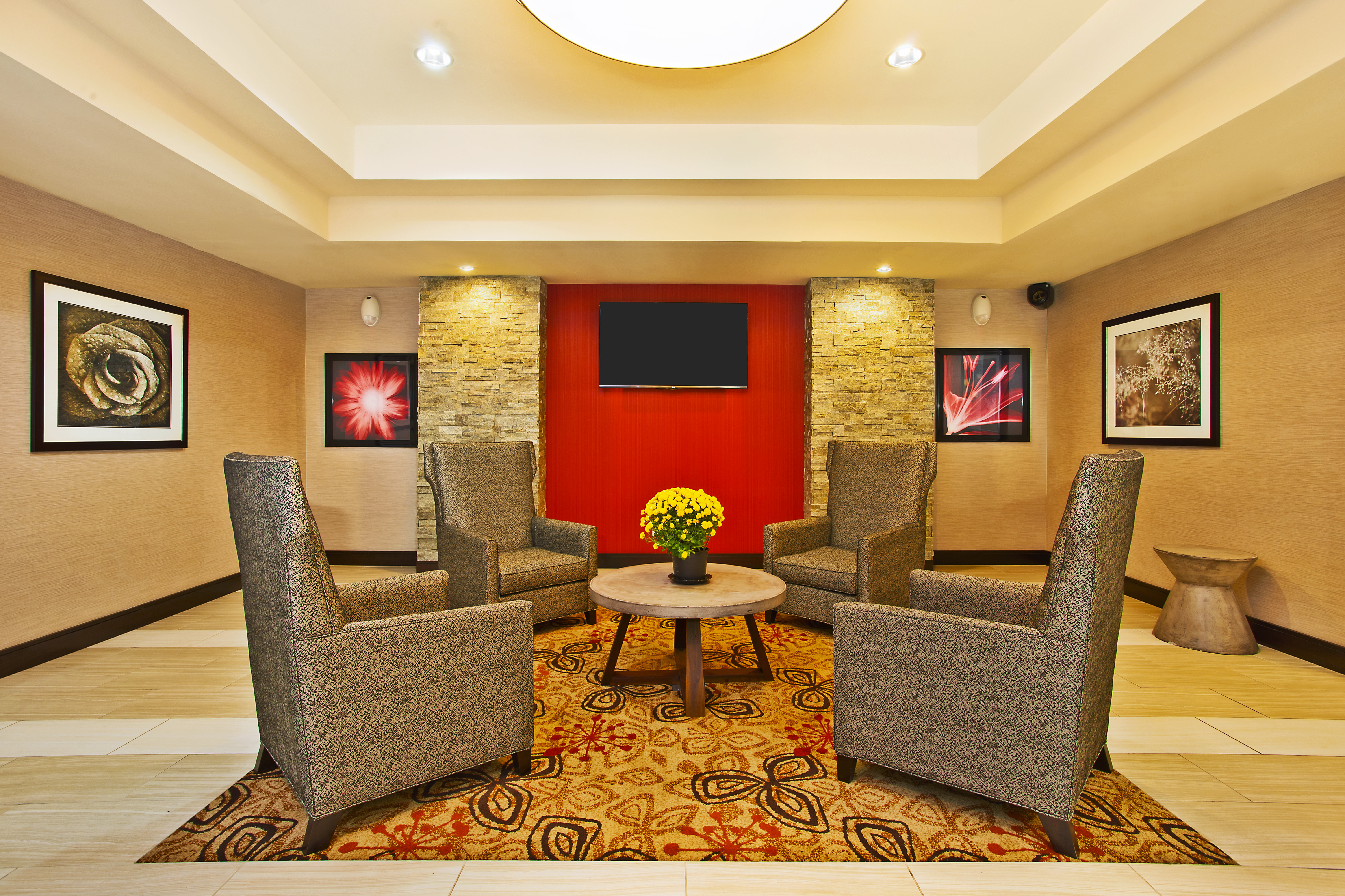 Holiday Inn Express Suites Springfield Dayton Area 30/45