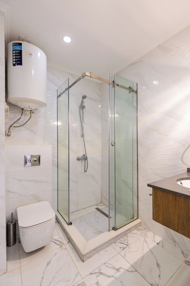 Aqua Batumi Hotel & Apartments 43/46
