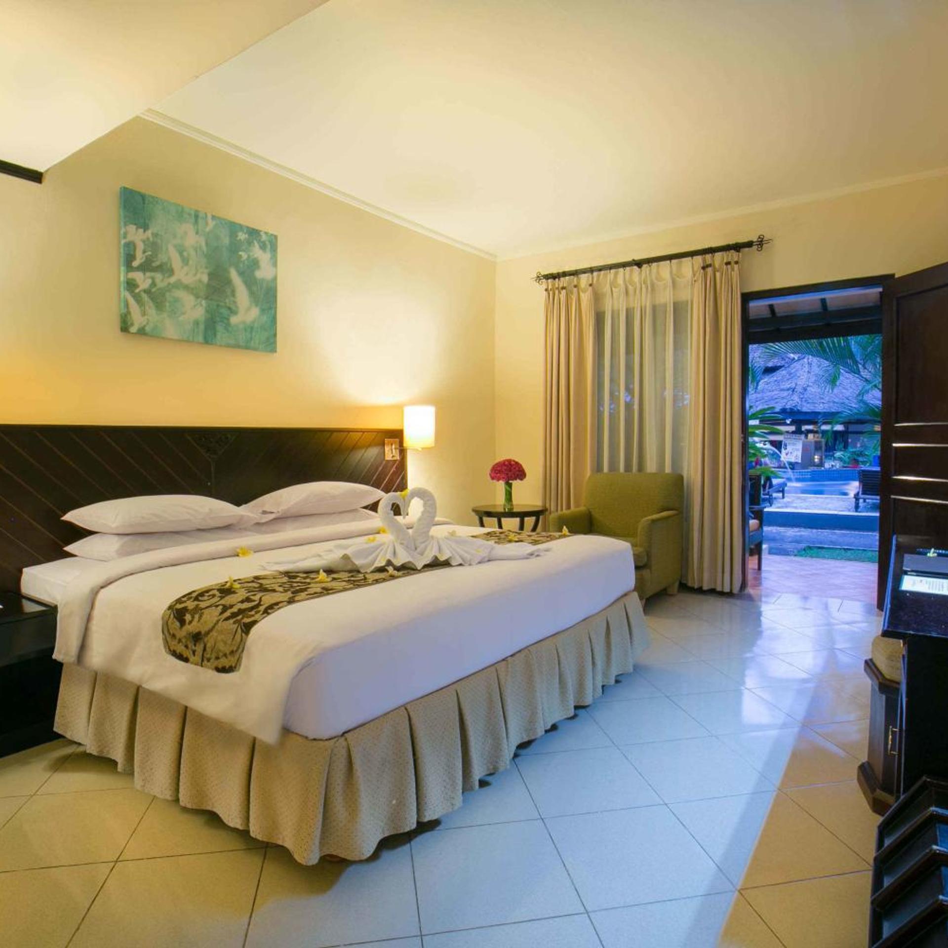 Super, Deluxe, Double or Twin Bed, Pool View, Ground Floor
