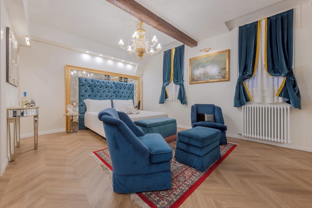 Ca Dell Arte Hotel 52/71