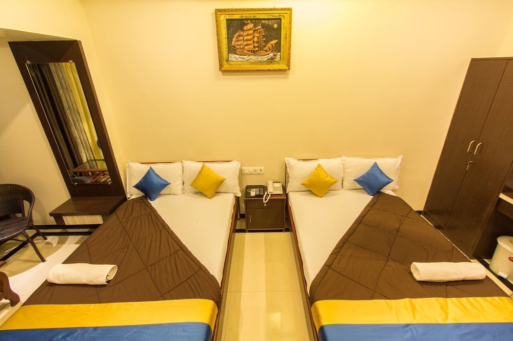 HOTEL AARYA INTERNATIONAL 10/15