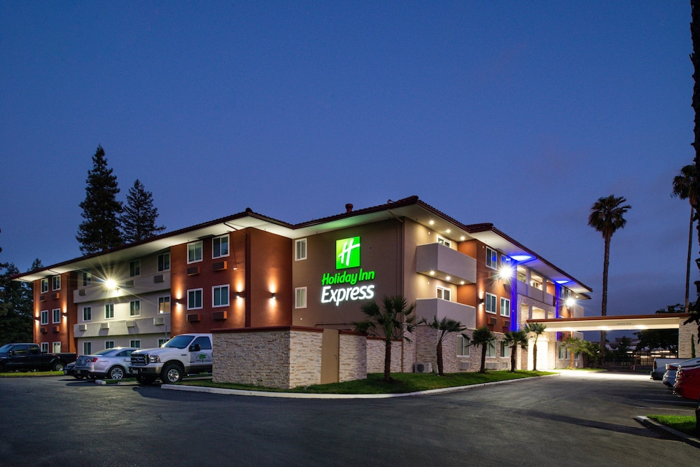 Holiday Inn Express Santa Rosa North An Ihg Hotel 1/40