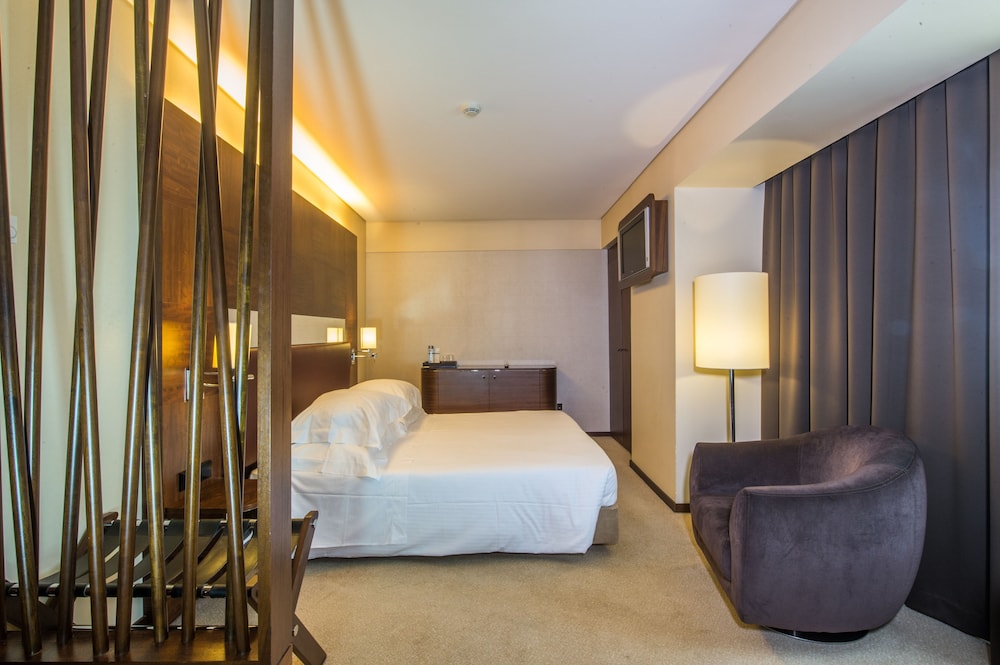 Porto Palacio Hotel By The Editory 20/79