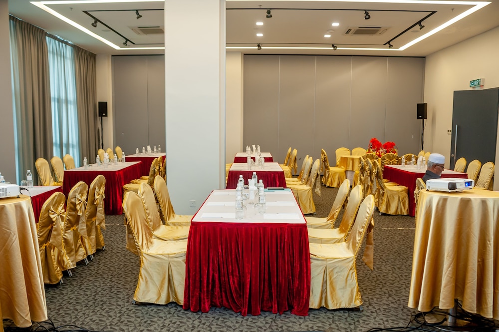 FEECO HOTEL KUALA LUMPUR 43/51
