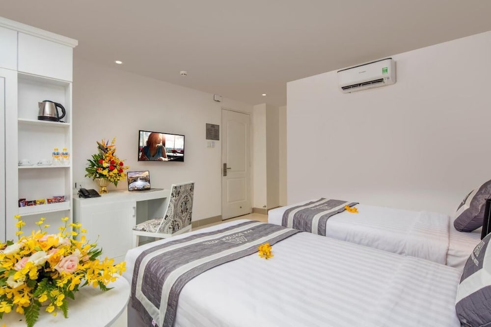Aodai Inn Saigon 7/19