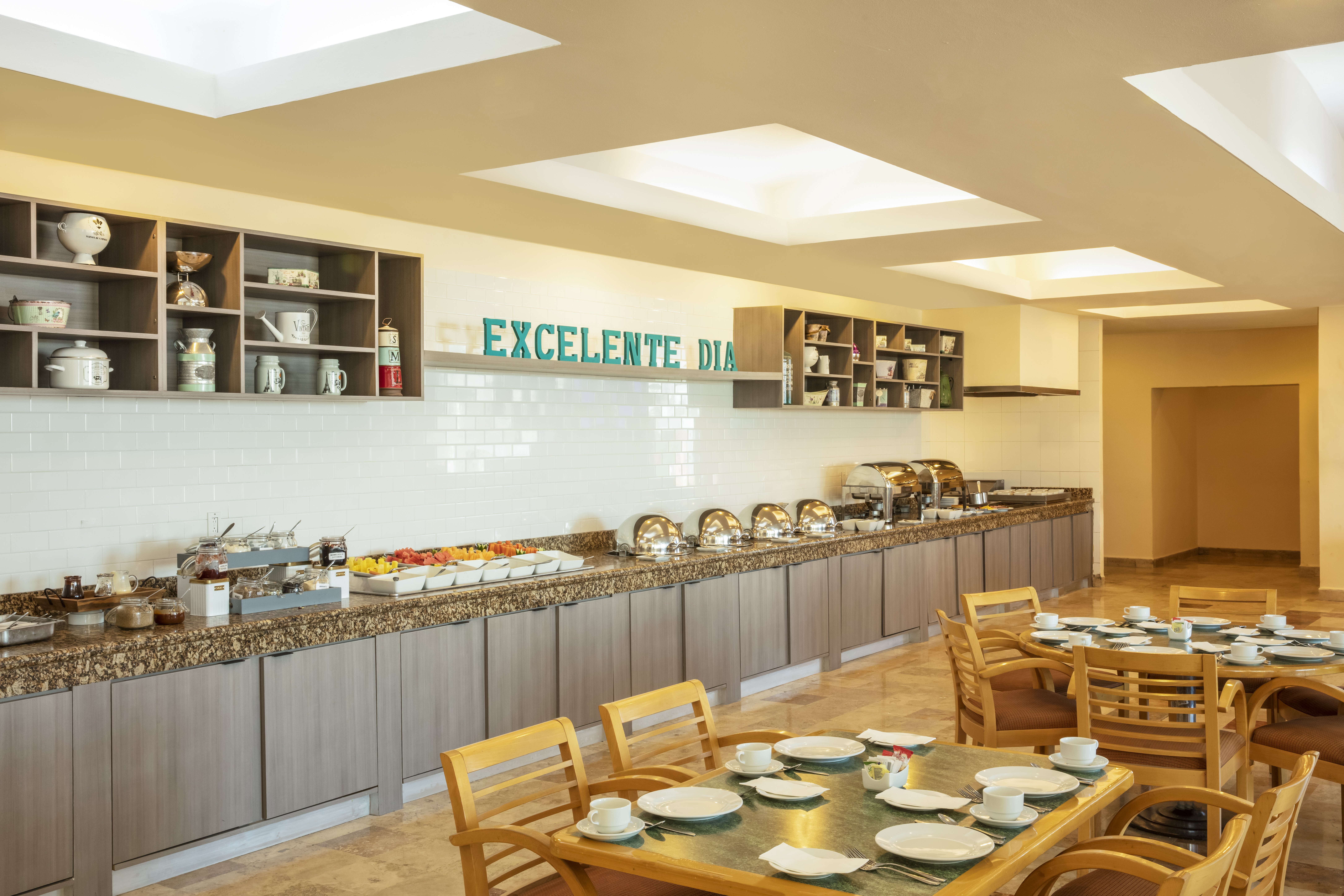 Fiesta Inn Express San Luis Potosi Oriente 30/50