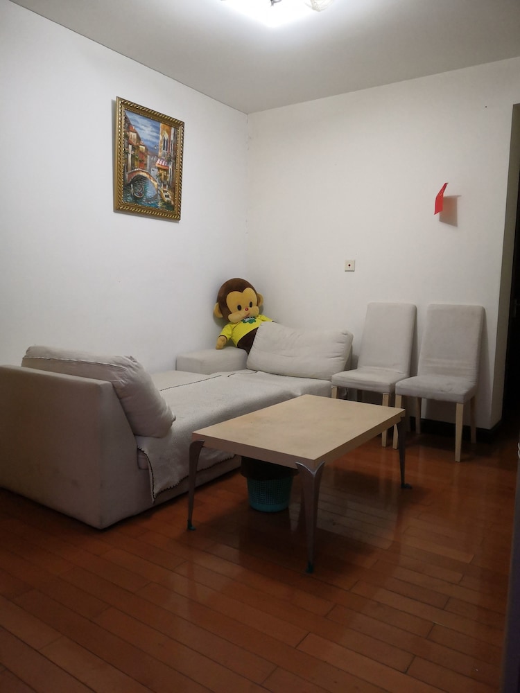 Pinkhostelling Laternational 11/22