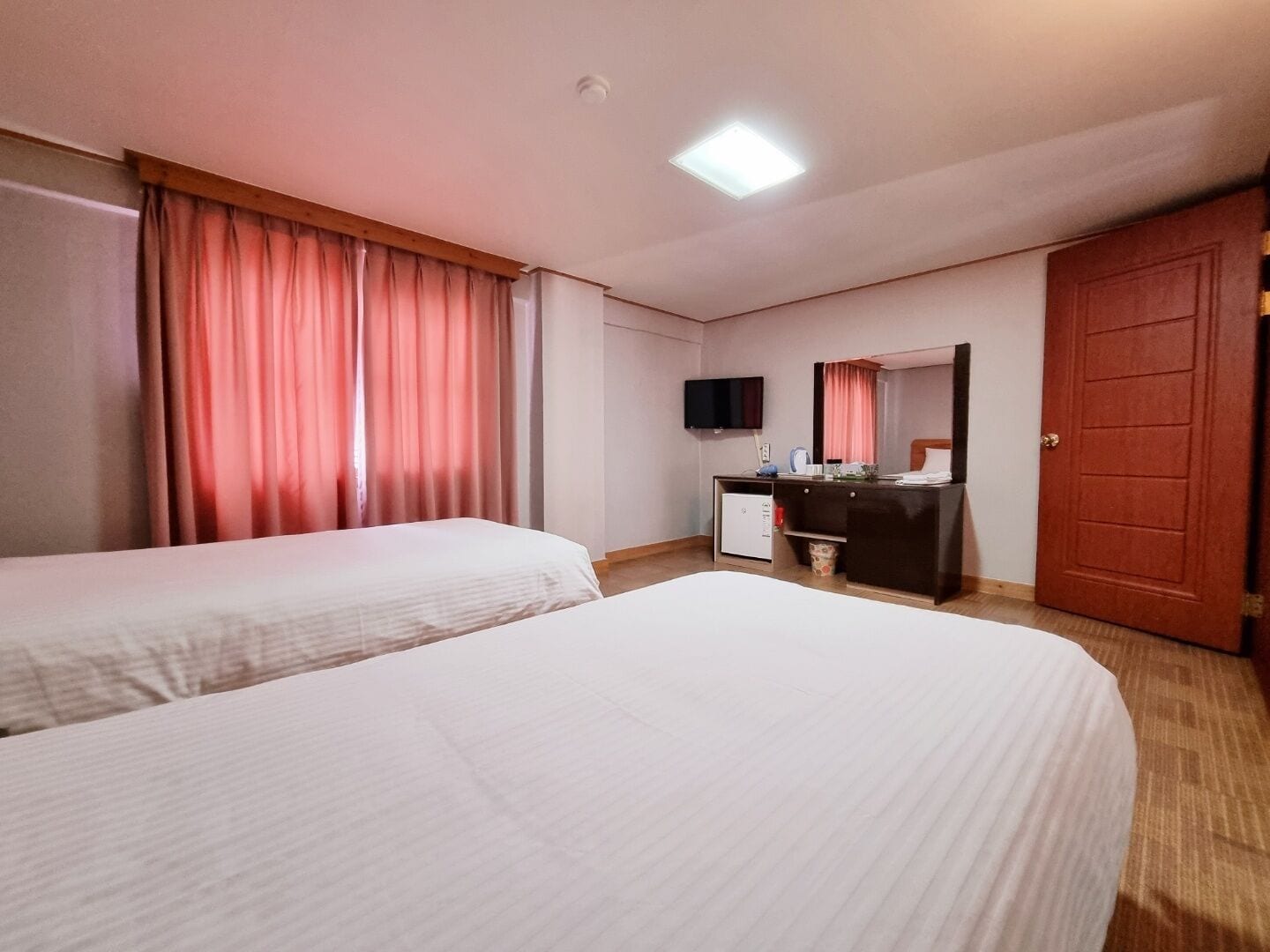 STANDARD, TWIN BEDS