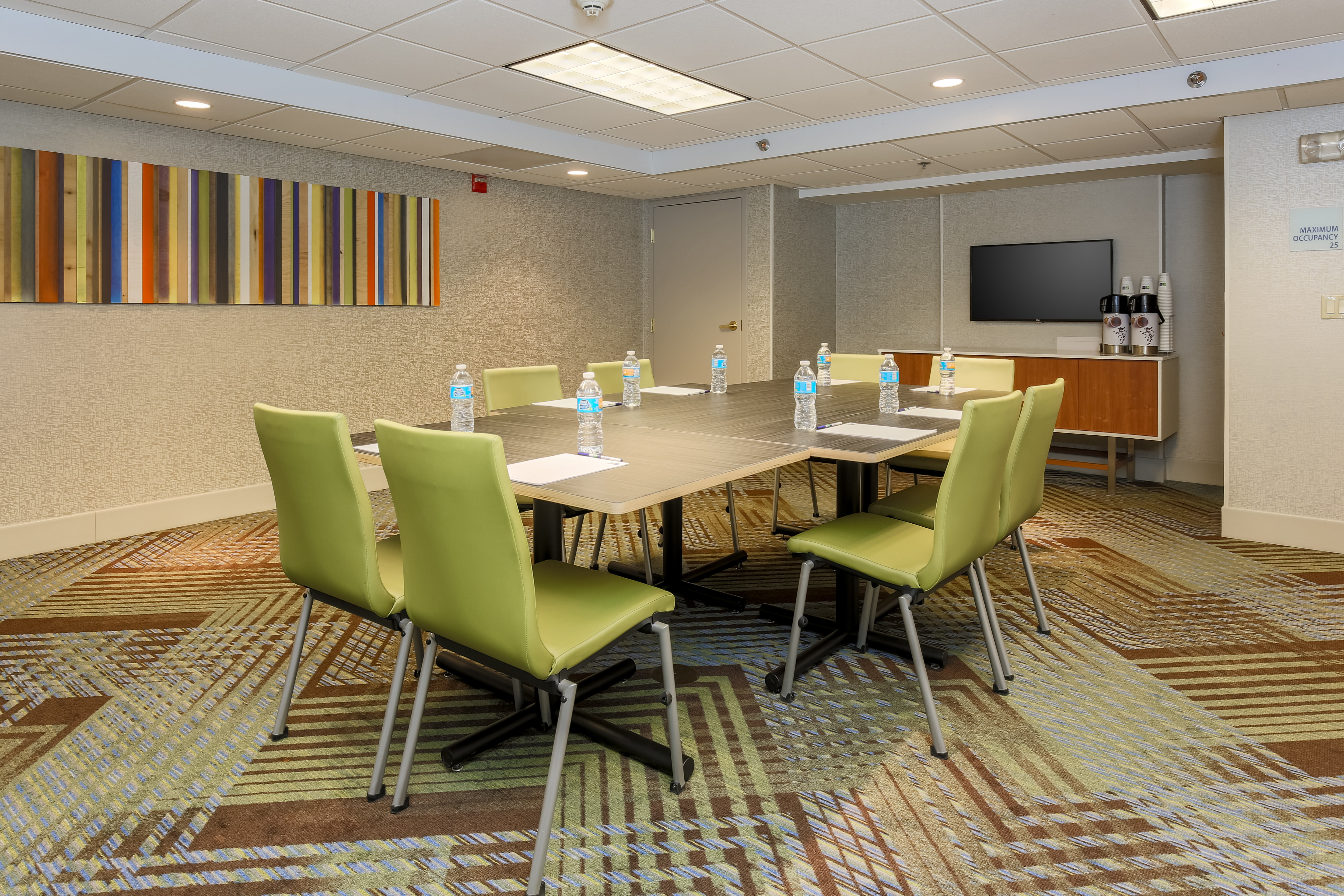 Holiday Inn Express Milwaukee West Medical Center 52/59