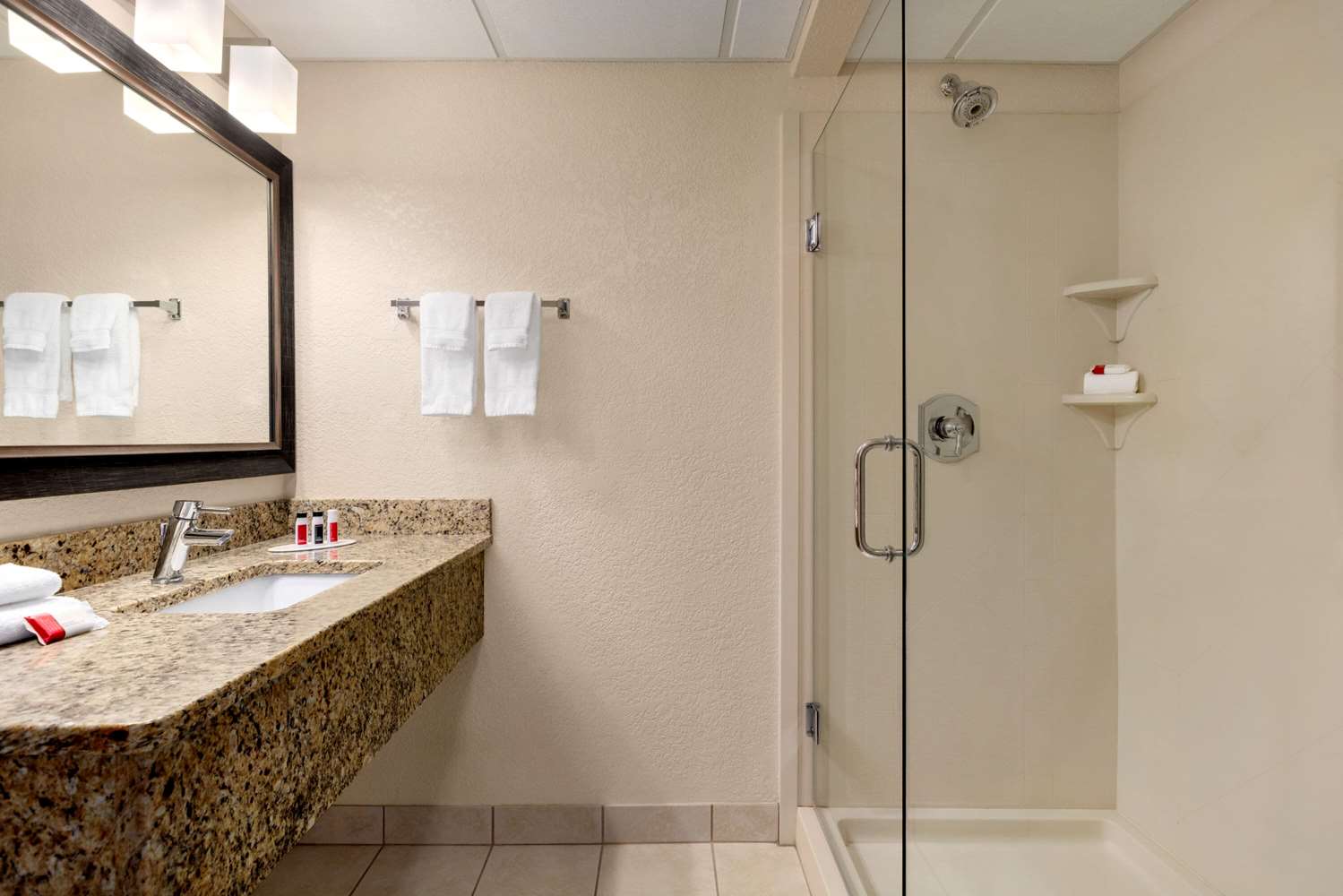 Baymont By Wyndham Owatonna 57/59