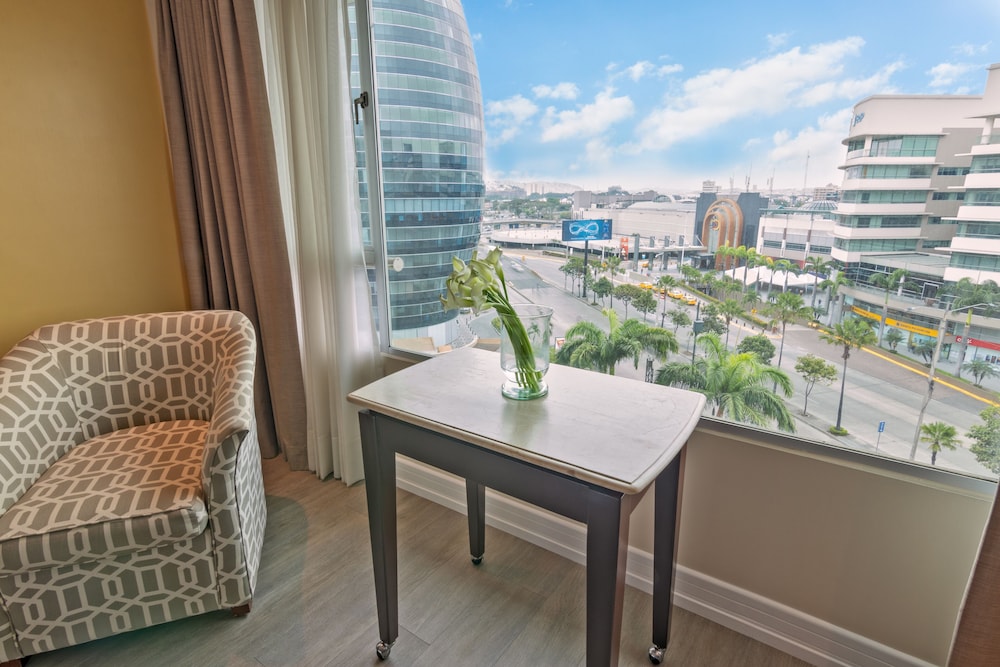 Sheraton Guayaquil Hotel 36/40