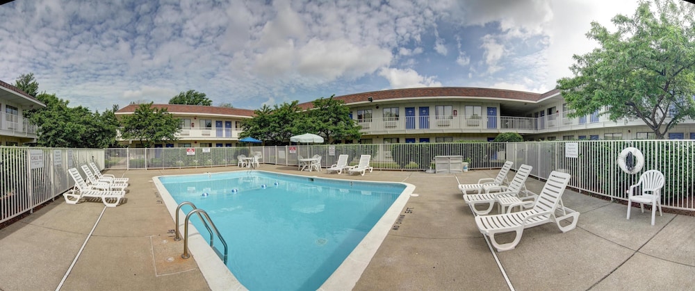 Motel6 Amherst, OH - Cleveland West - Lorain 31/41