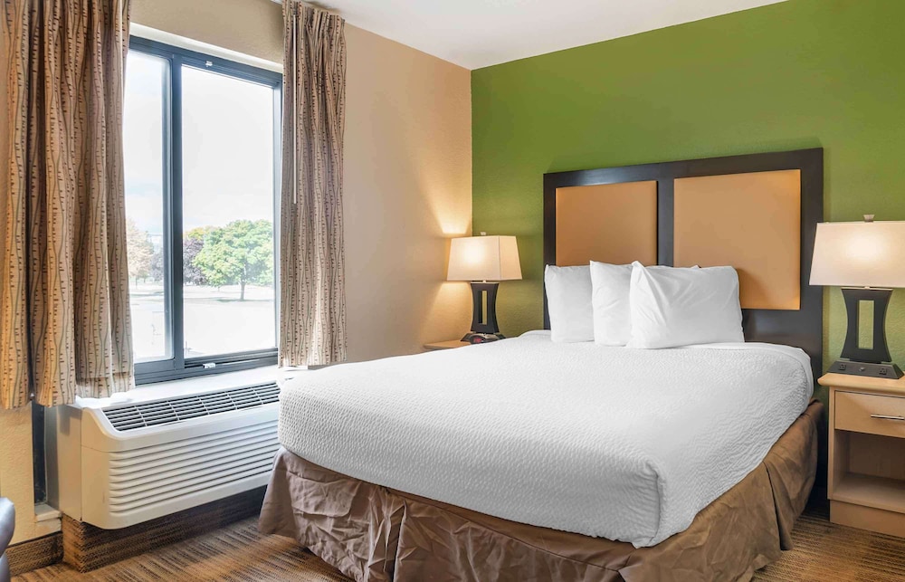 استوديو بسرير كوين