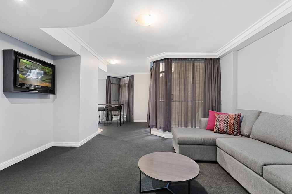 Mantra Sydney Central 18/46