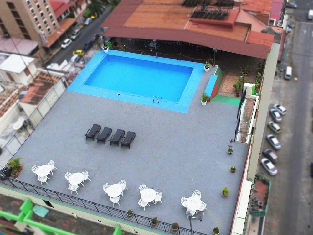 CARIBE HOTEL 6/68