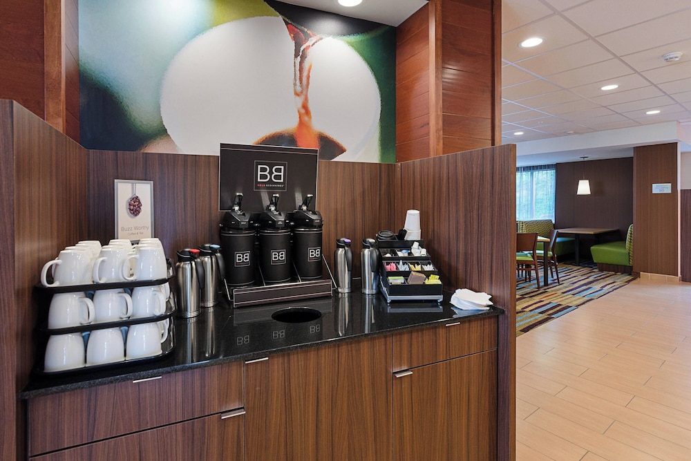 Fairfield Inn And Suites Abingdon 6/29