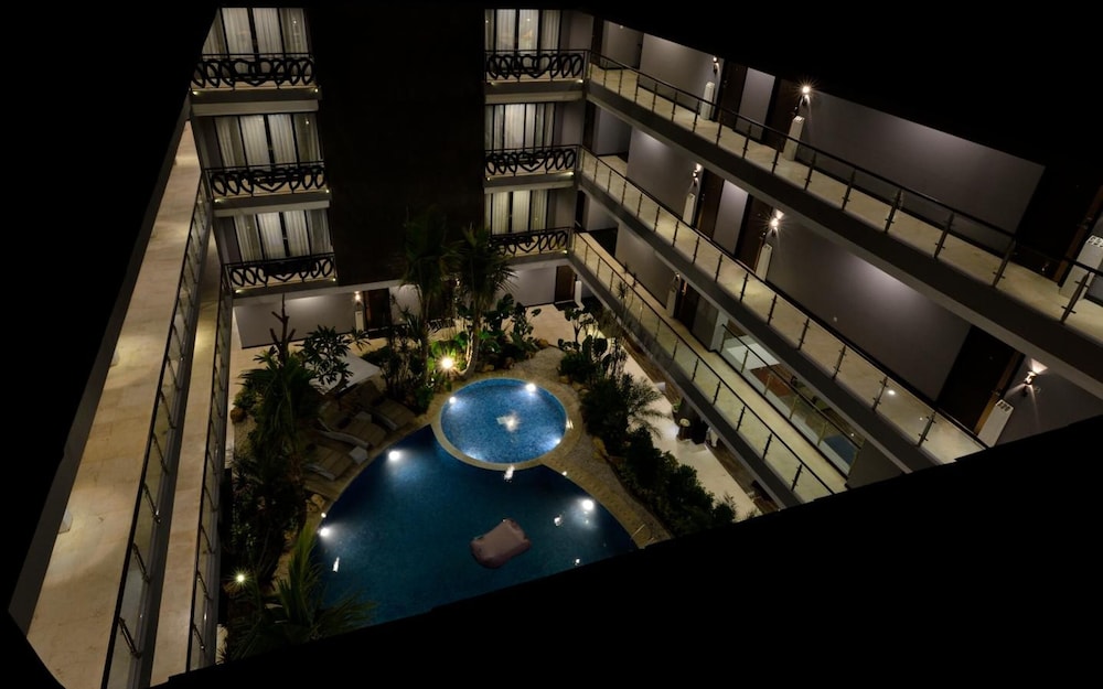 Amaroossa Suite Bali 37/69