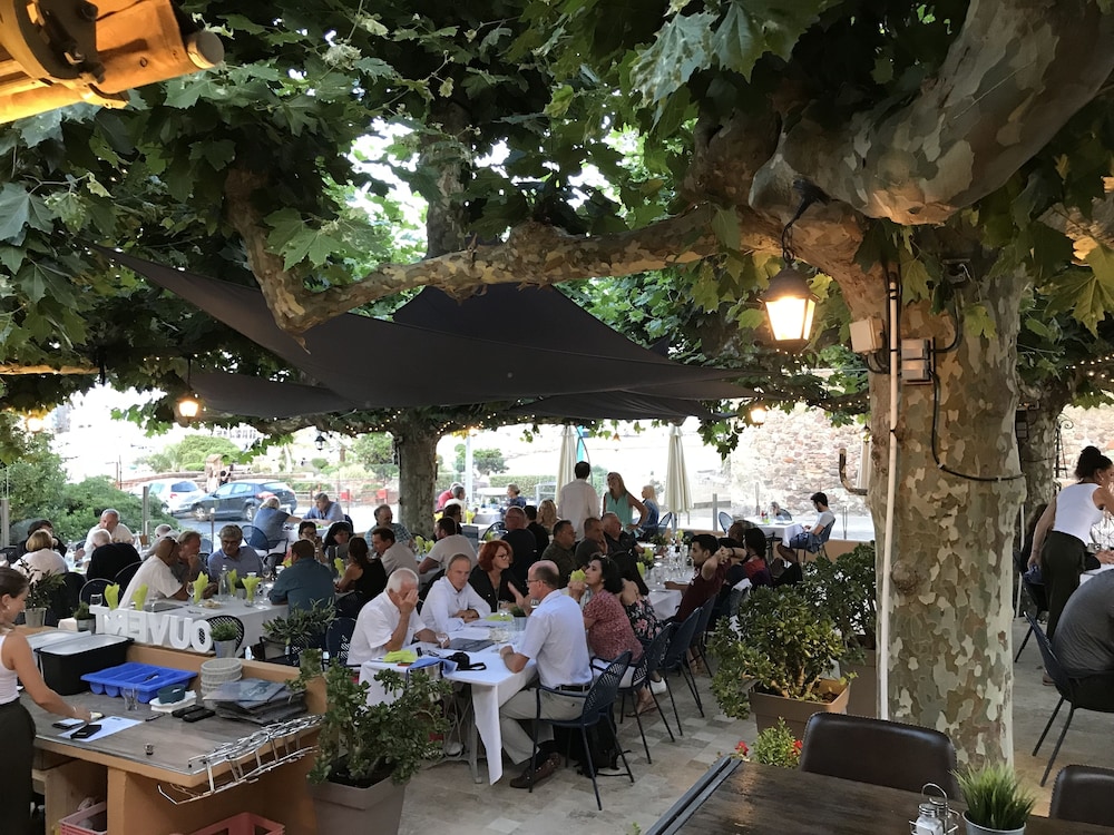 Hotel Restaurant la Calanque 43/50