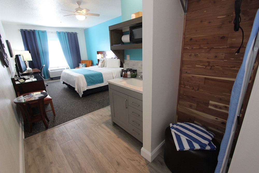 Hotel Pensacola 34/65