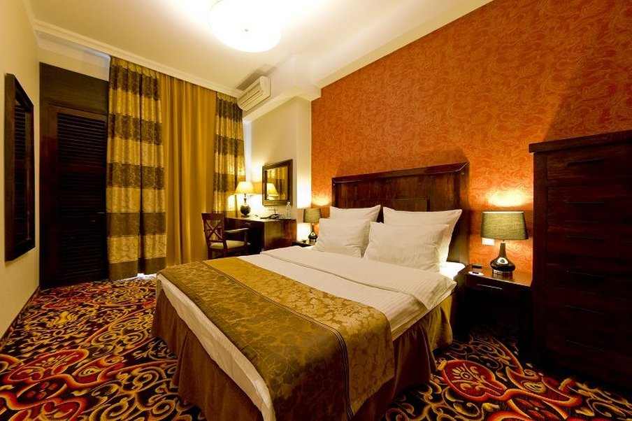 Columbus Hotel 13/50