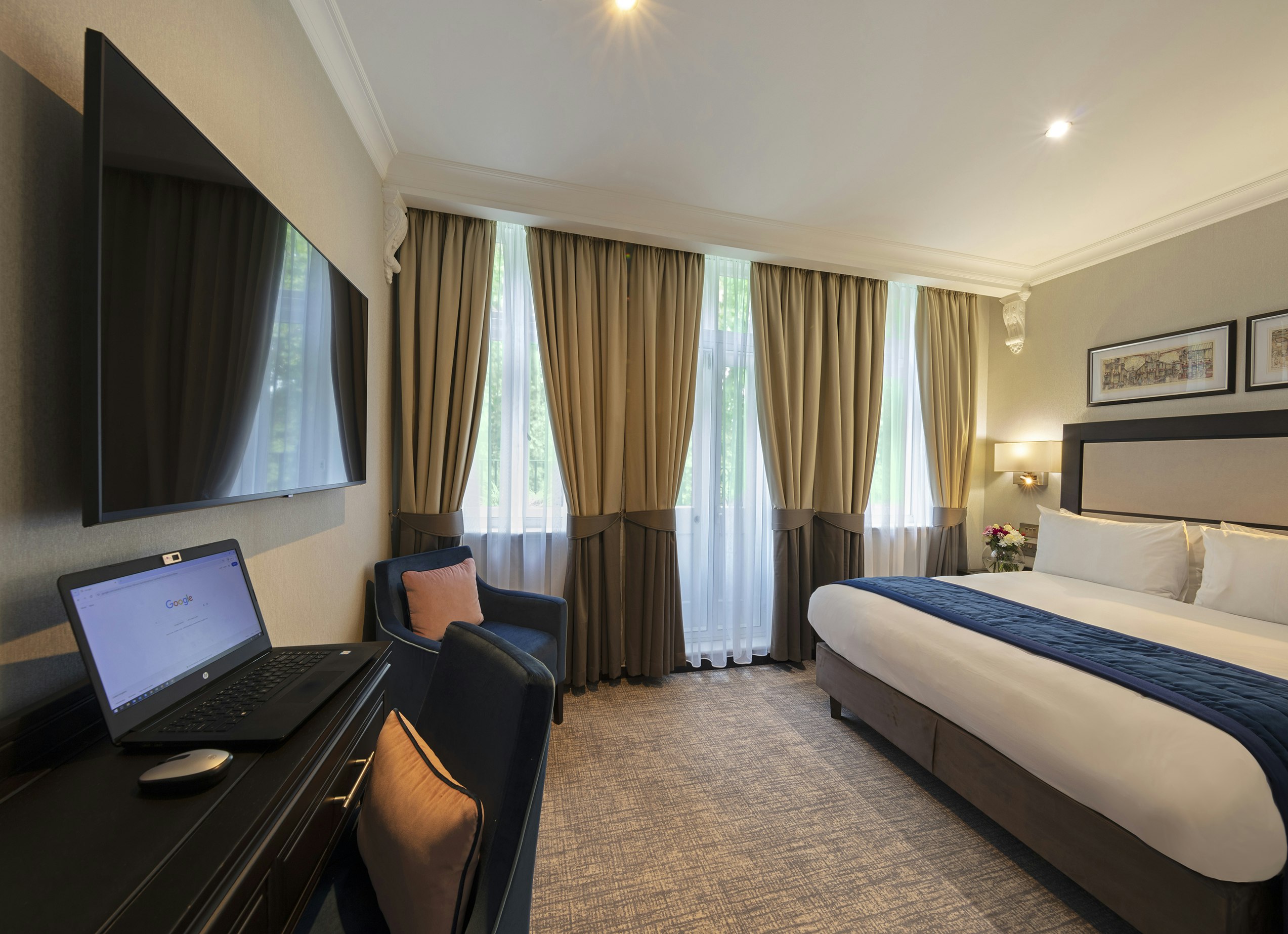 Wellington Hotel by Blue Orchid 13/22