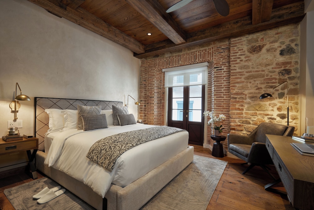 Casco, King Bed، Hotel La Compania In The Unbound Collection By Hyatt 2/10