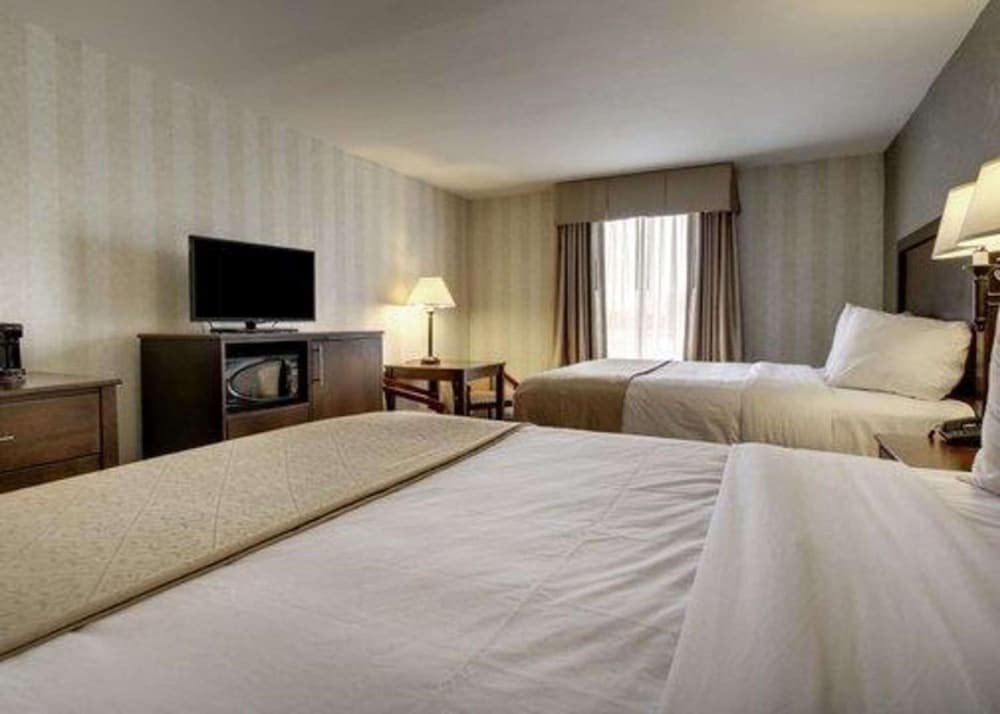 DoubleTree by Hilton Quincy 32/77
