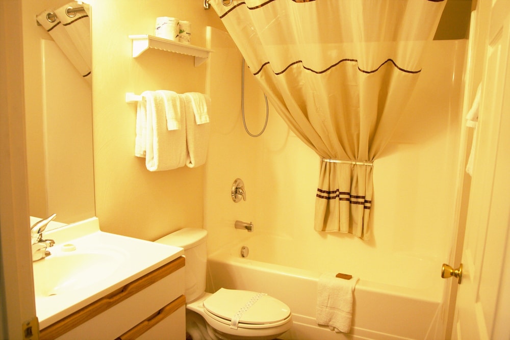 Corporate Suites of Burlington 46/47