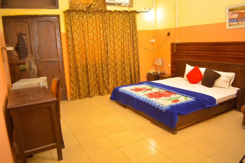 Dikord Hotel And Events Centre 8/39