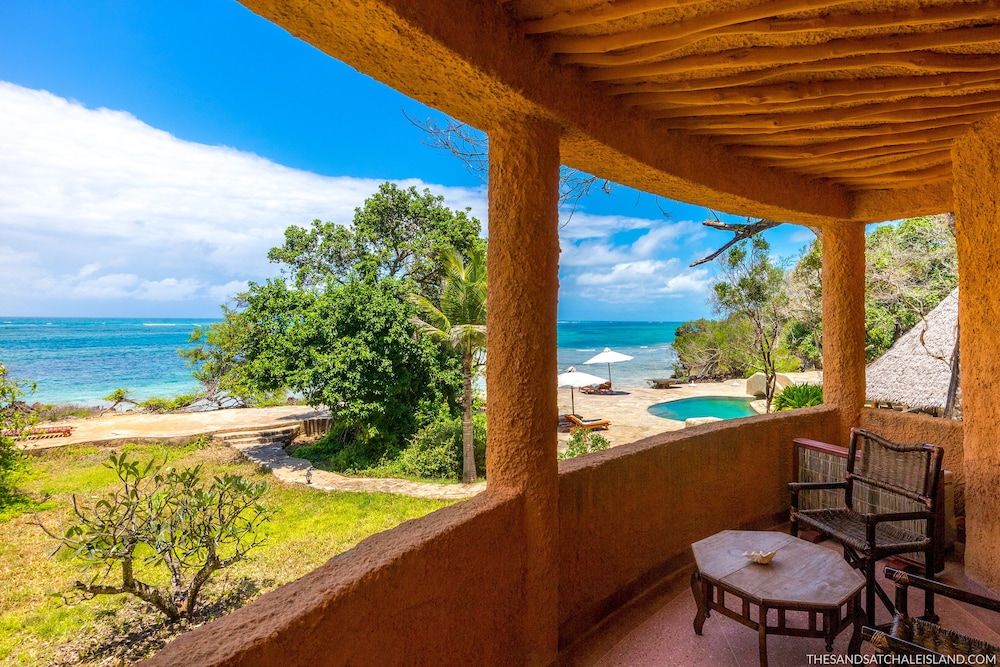 Chale Island Resort 11/70