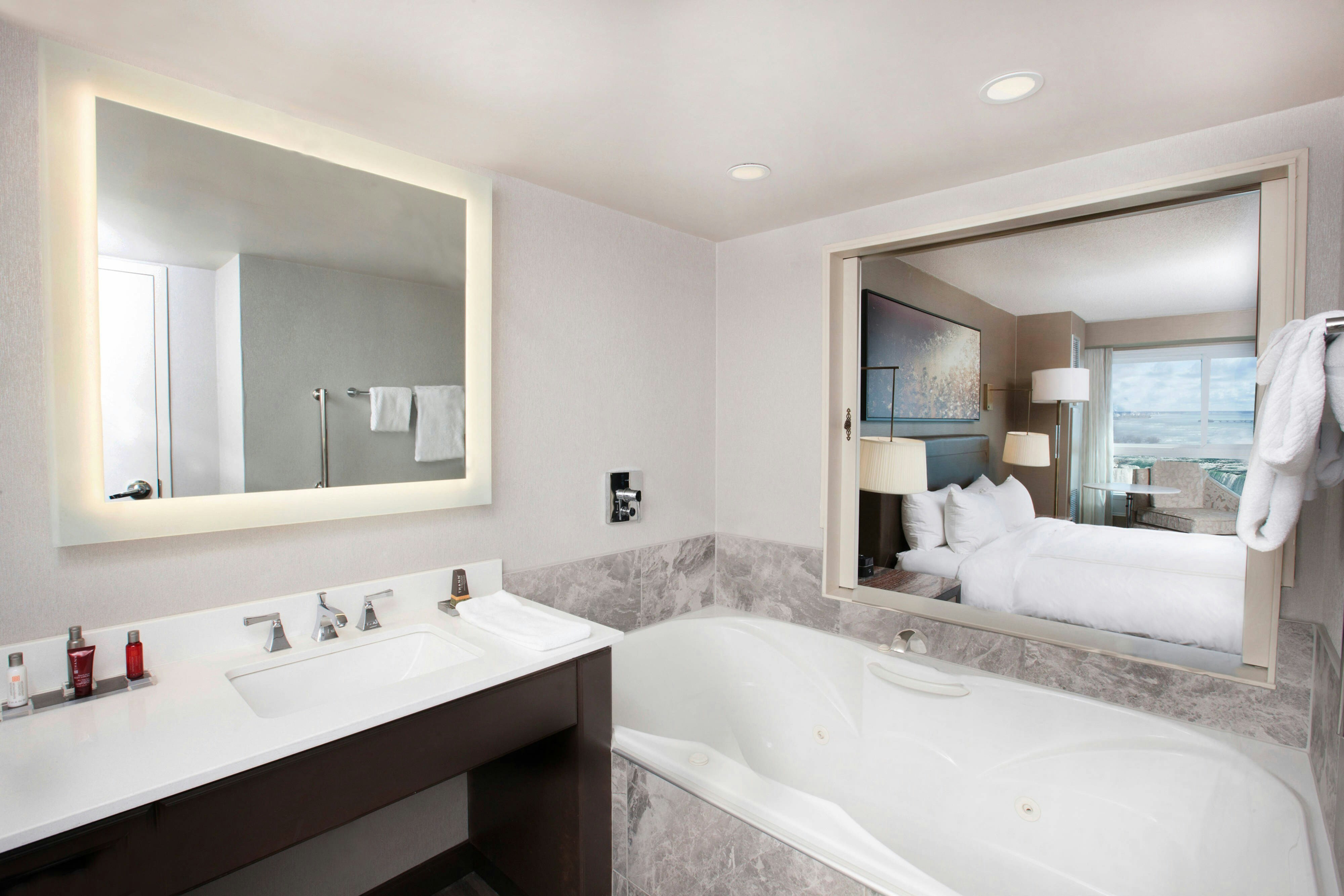 Niagara Falls Marriott Fallsview Hotel & Spa 31/31