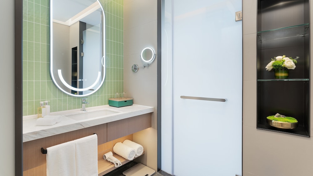 Holiday Inn LIAOYUAN CITY CENTER 48/50