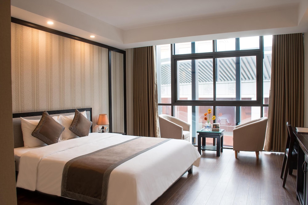 TOP HOTEL 16/60