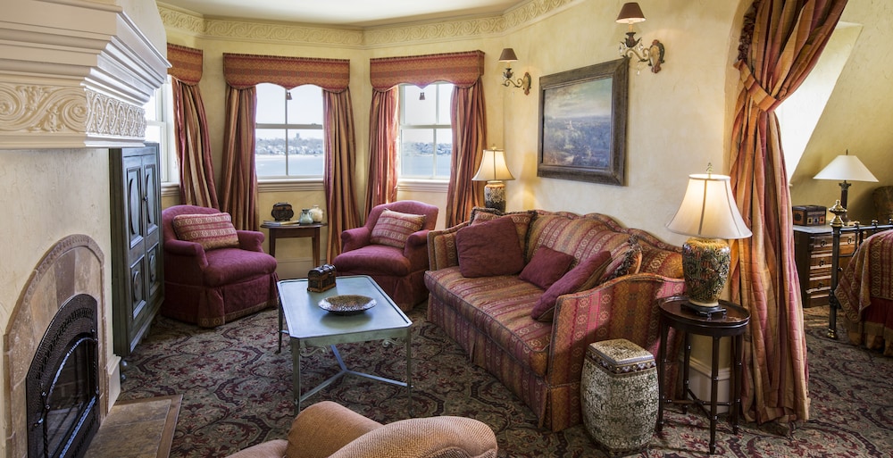 The Chanler at Cliff Walk 44/82