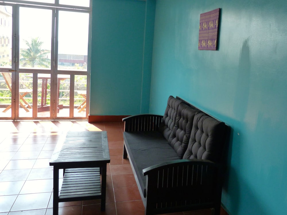 River Dolphin Hotel 37/52