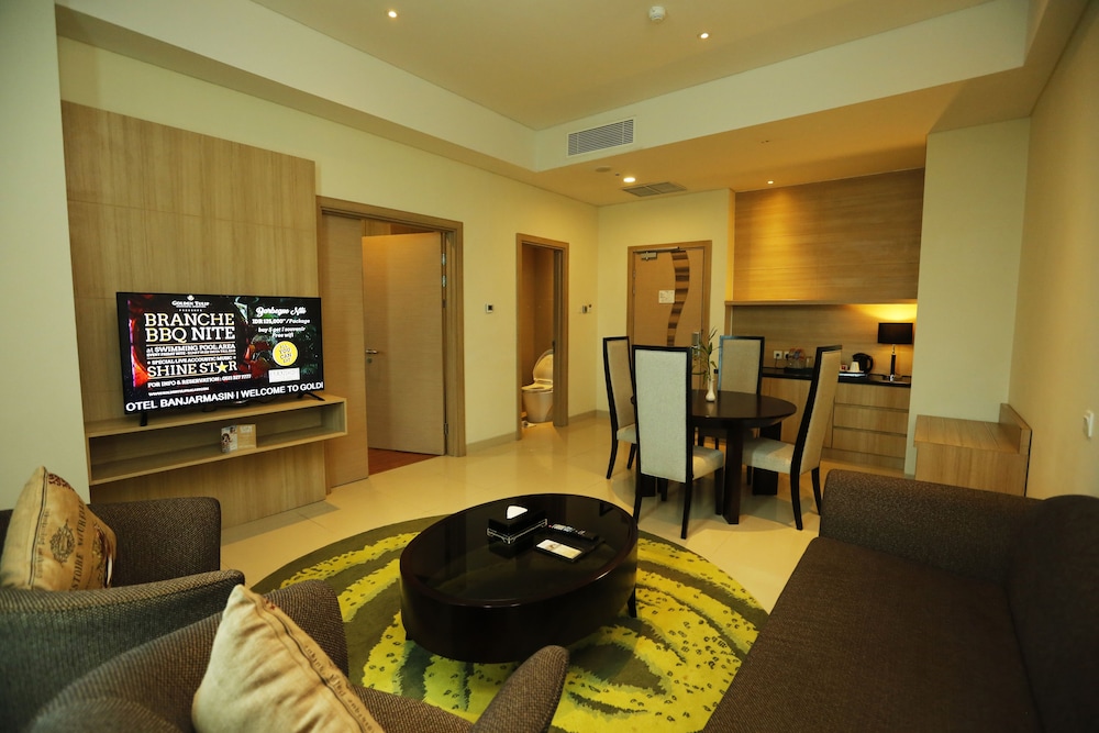 Galaxy Hotel Banjarmasin 30/50
