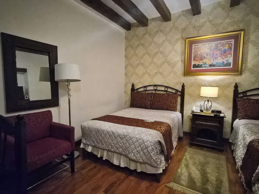 FAMILY, DOUBLE BED