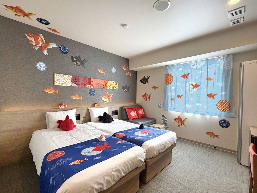 Kingyo, Twin Beds, Sofa
