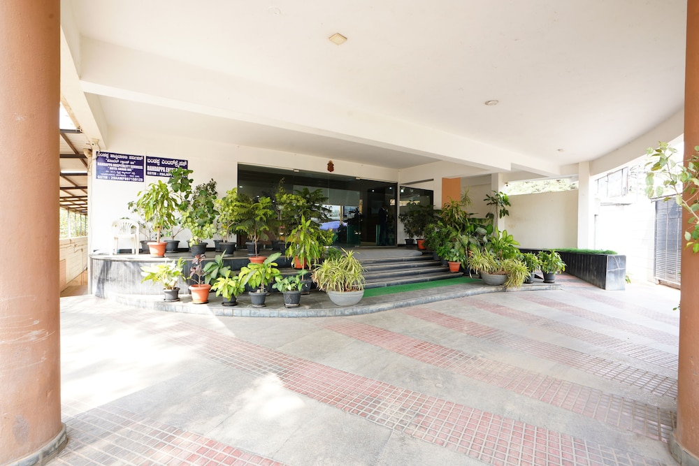 HOTEL GRAND BEE 9/50