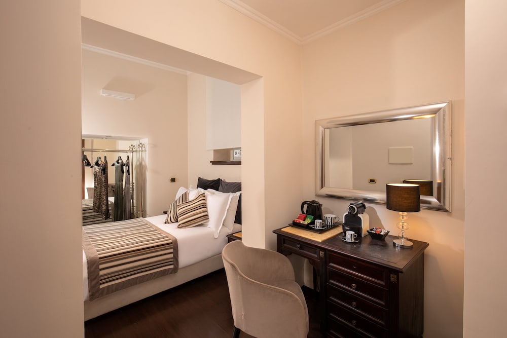 Hotel Del Corso 42/74