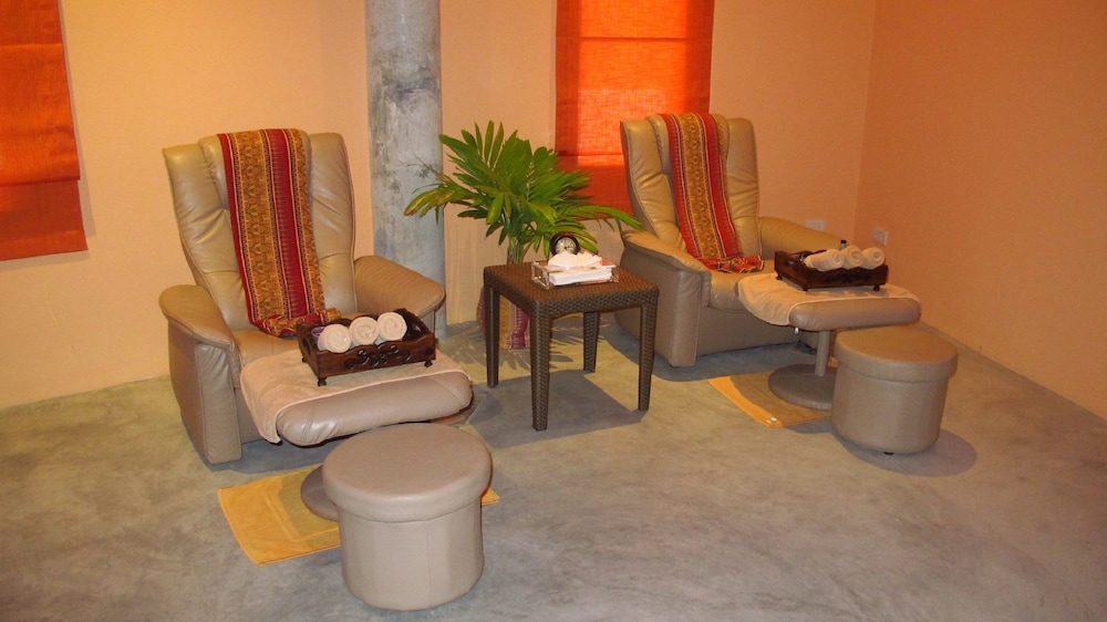 Peace Laguna Resort and Spa 30/50