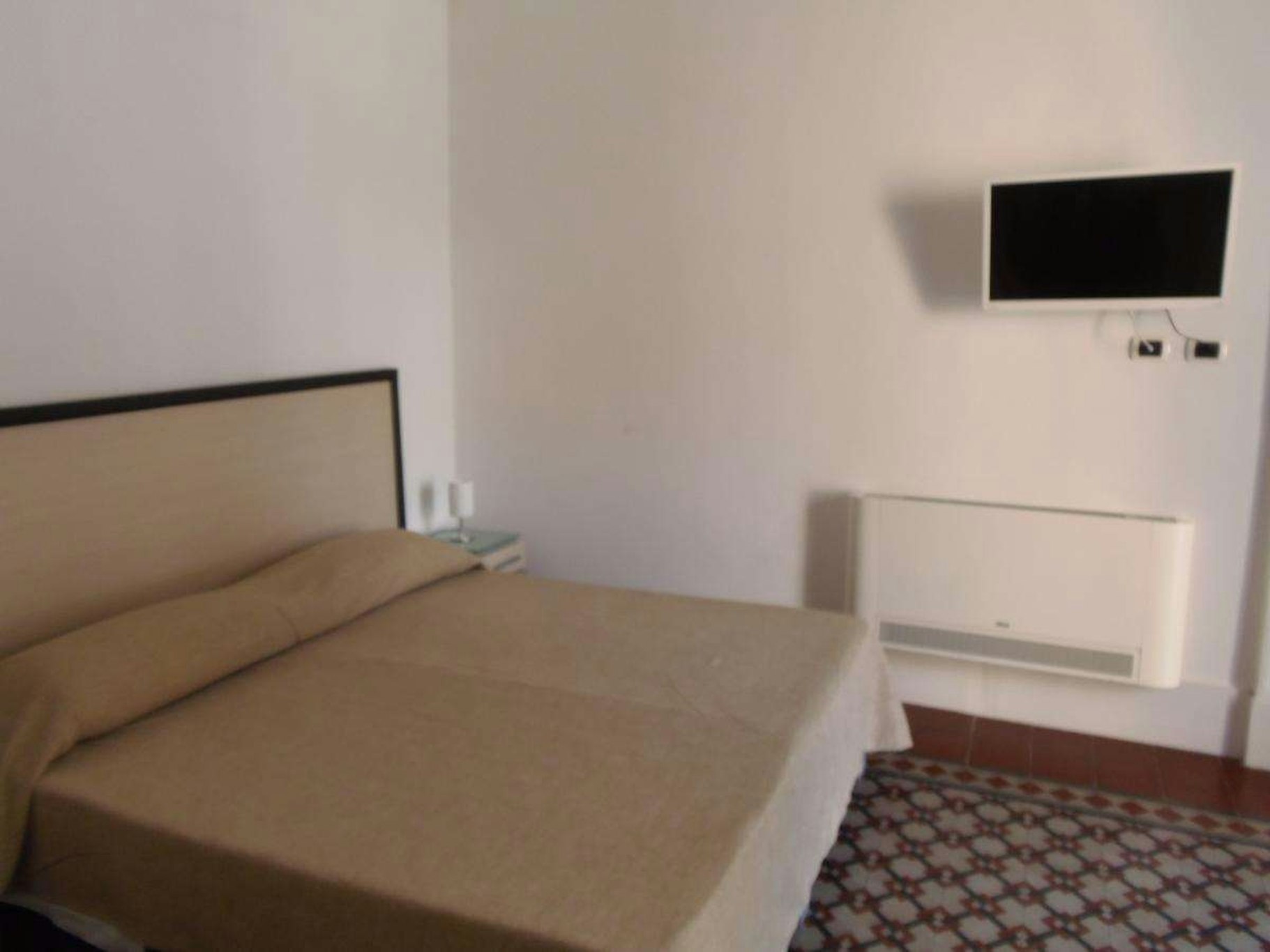 Hotel Valentino 34/46