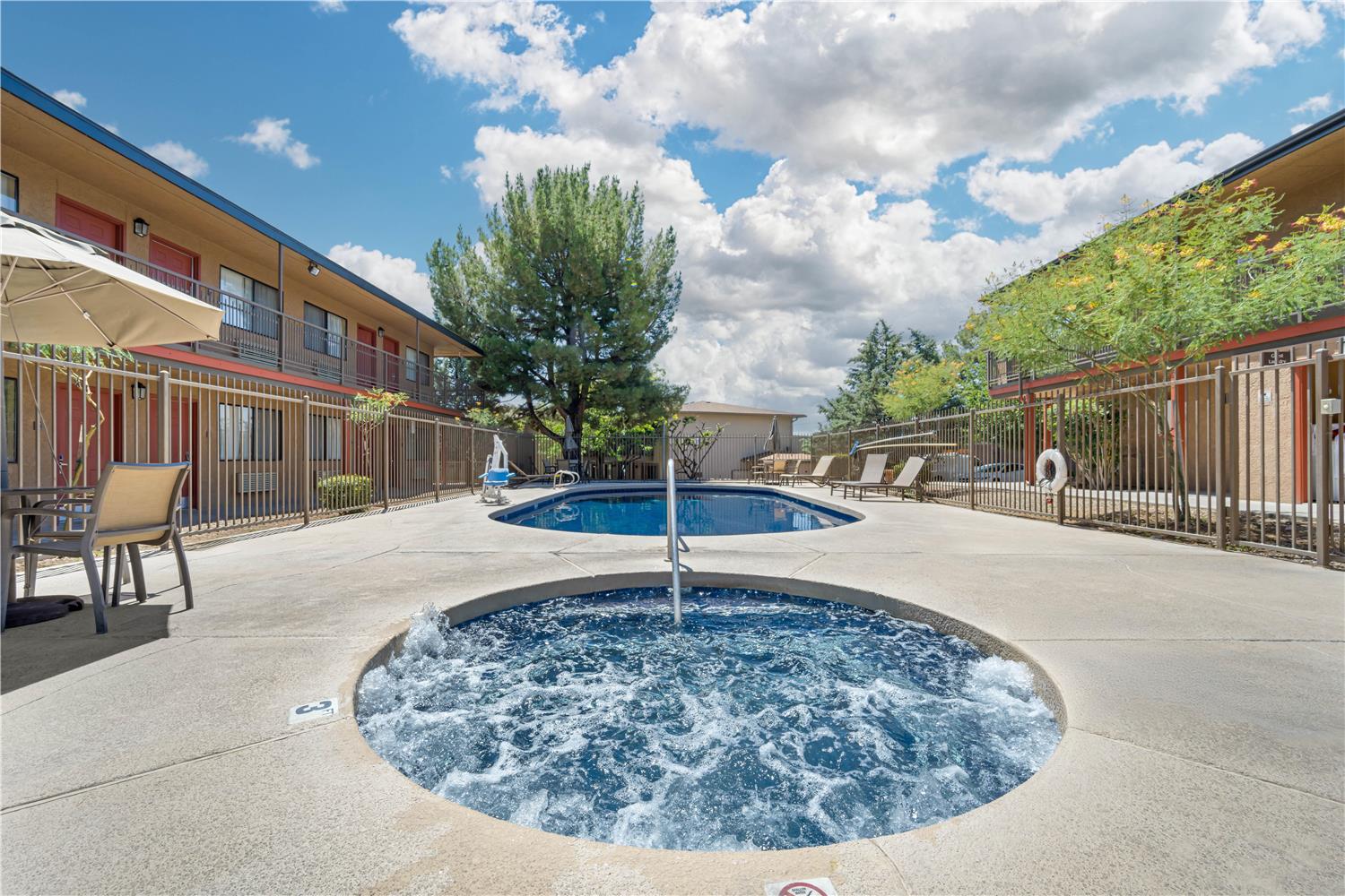 Best Western Cottonwood Inn 15/18