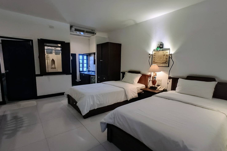 Deluxe, Twin Beds, No Balcony