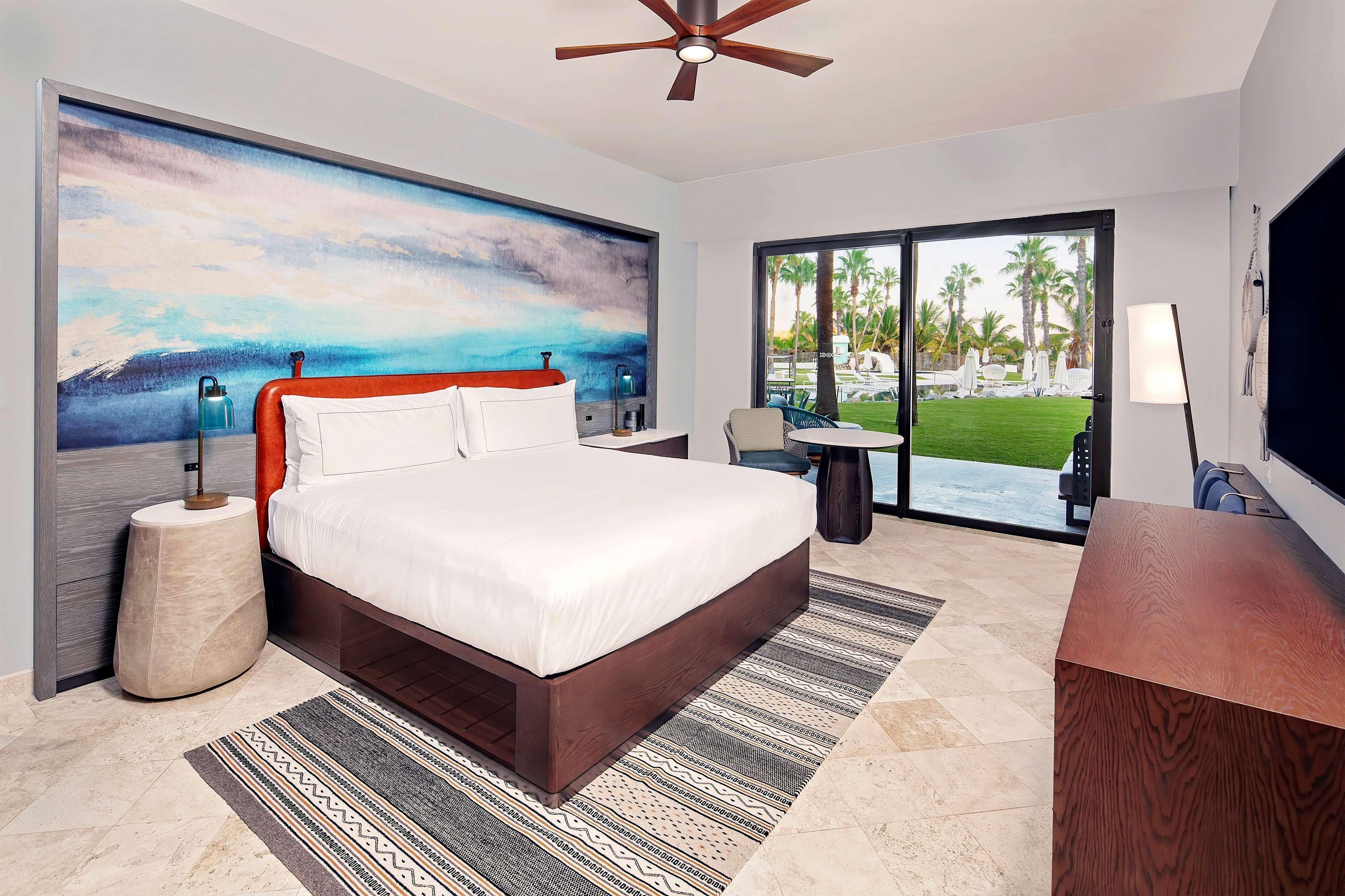 STUDIO, KING BED, ACCESSIBLE
