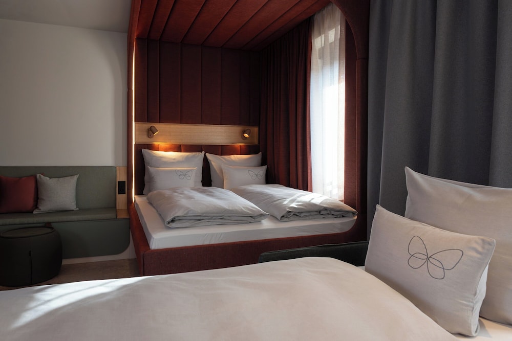 Cocoon Theresienwiese 17/50