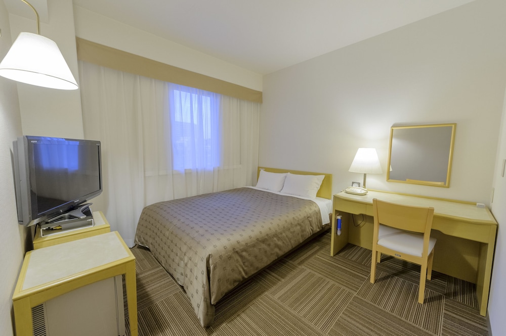 Court Hotel Mito 22/71