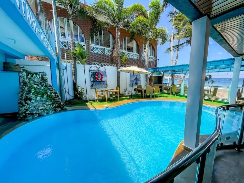 Montani Beach Resort 46/49